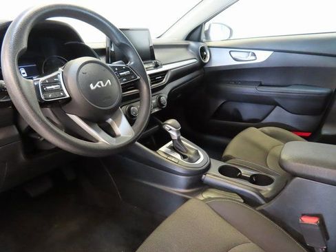 Used 2024 Kia Forte LXS image 4
