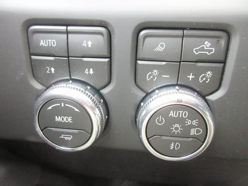 New 2026 GMC Sierra 1500 Denali w/ Denali Reserve Package image 17