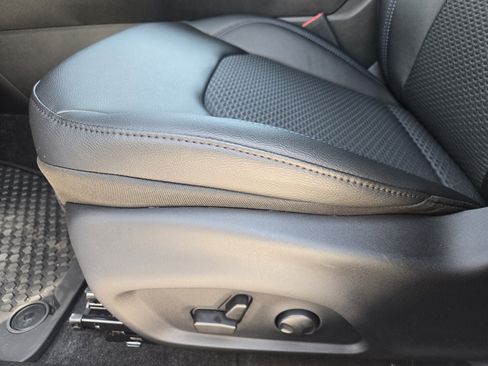 New 2025 Jeep Compass Latitude w/ Convenience Group image 19