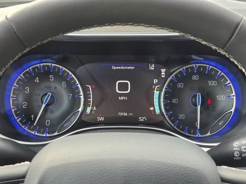 Used 2024 Chrysler Pacifica Limited w/ S Appearance Package image 29