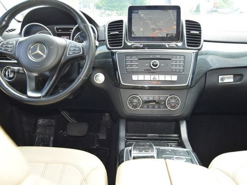 Used 2019 Mercedes-Benz GLS 450 4MATIC image 29