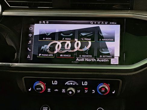 Used 2025 Audi Q3 2.0T Premium Plus w/ Premium Plus Package AWD/4WD image 12