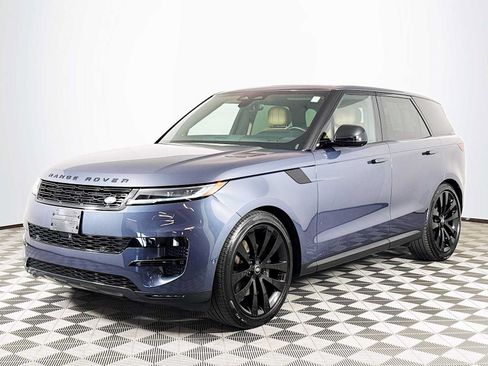 Used 2025 Land Rover Range Rover Sport SE AWD/4WD image 34