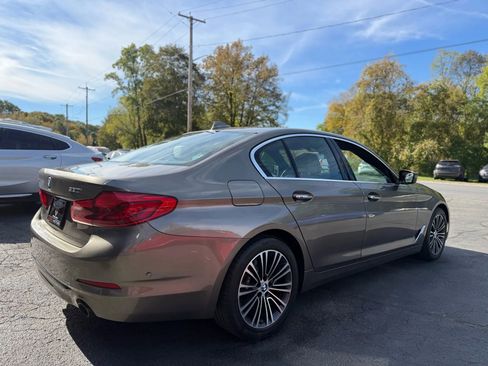 Used 2017 BMW 530i xDrive image 5