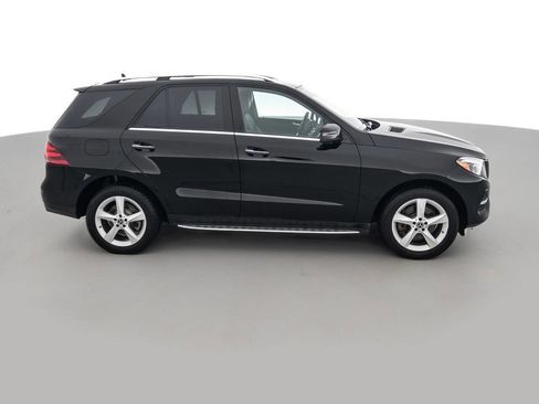 Used 2019 Mercedes-Benz GLE 400 GLE 400 4MATIC AWD 4dr SUV image 4
