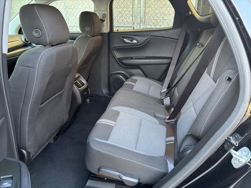 Used 2025 Chevrolet Blazer LT FWD image 26