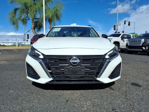 Used 2024 Nissan Altima 2.5 S image 2