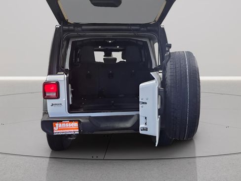 Used 2024 Jeep Wrangler Sport S image 4