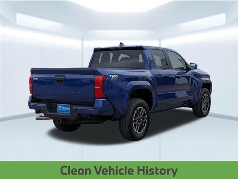 Used 2025 Toyota Tacoma TRD Sport AWD/4WD image 6