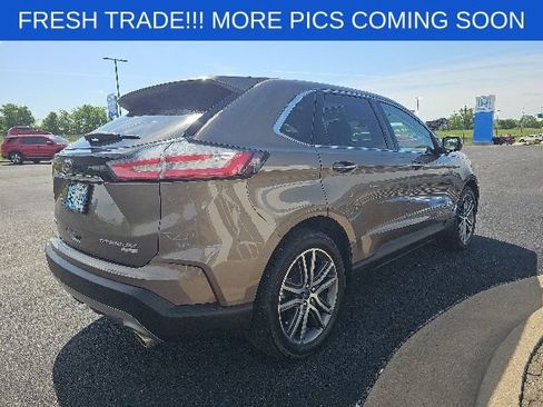 Used 2019 Ford Edge Titanium FWD image 4