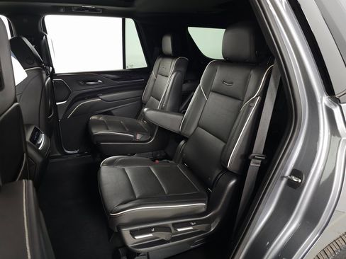 Used 2021 Cadillac Escalade Sport image 40