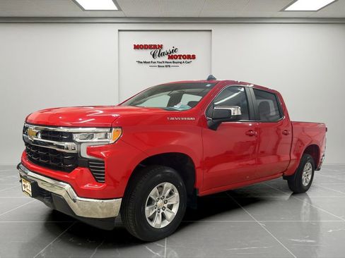 Used 2025 Chevrolet Silverado 1500 LT image 1