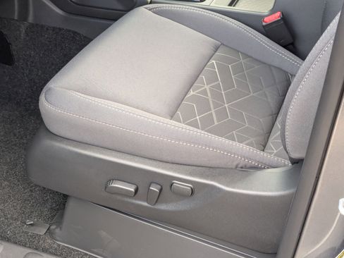 New 2026 Nissan Frontier SV w/ SV Convenience Package image 4