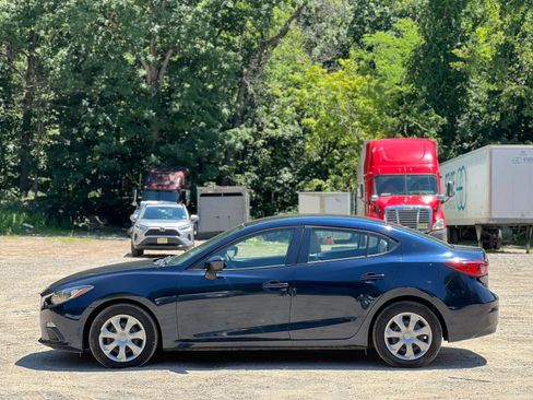 Used 2015 MAZDA MAZDA3 i Sport FWD image 3