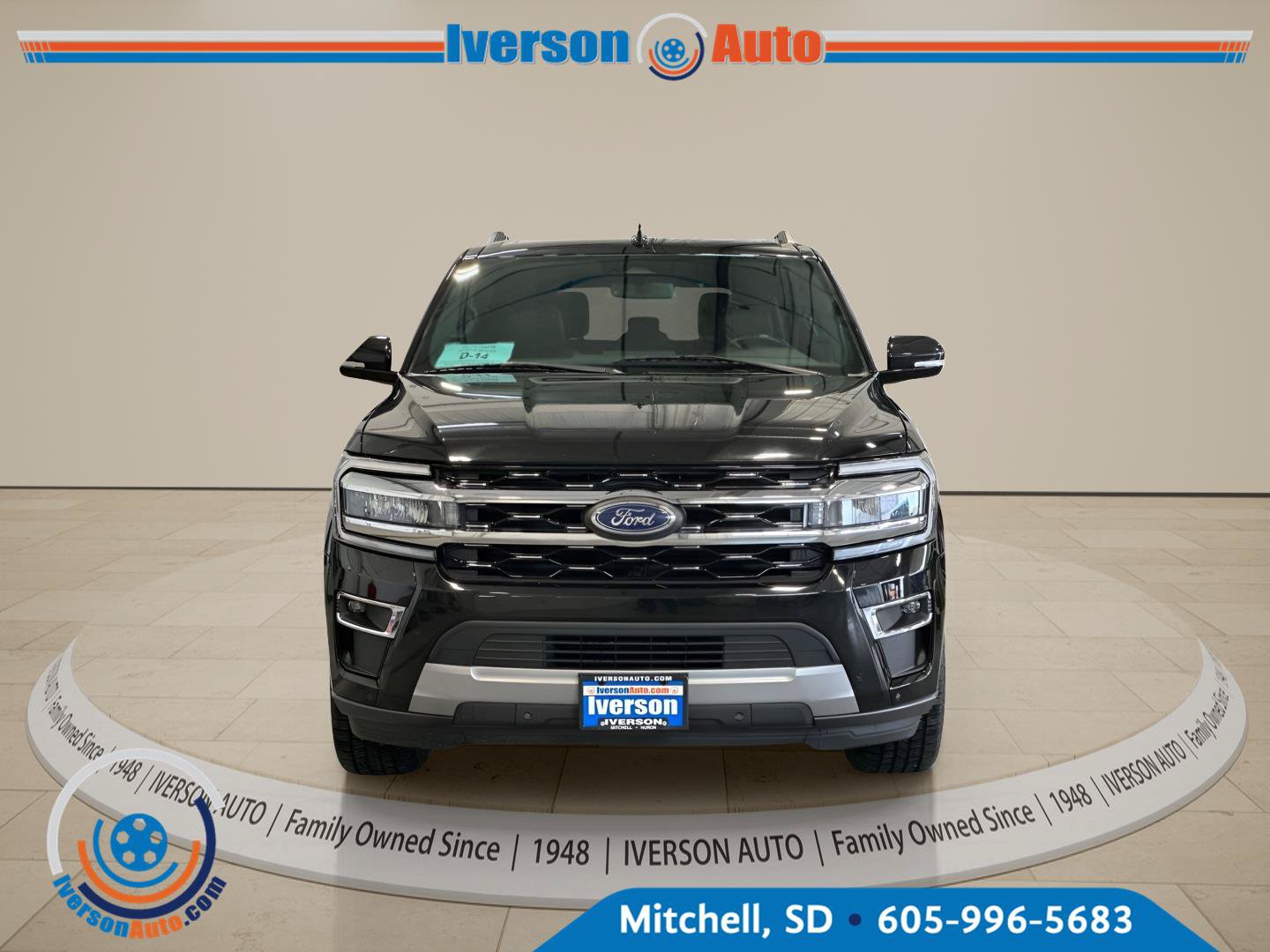 Used 2024 Ford Expedition Max Limited AWD/4WD image 2