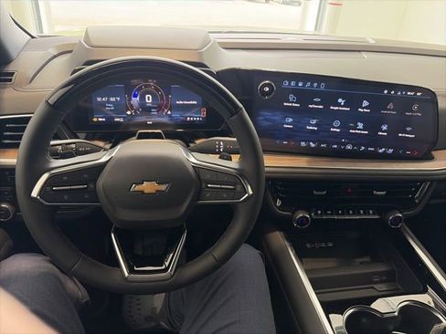 New 2026 Chevrolet Tahoe High Country AWD/4WD image 17