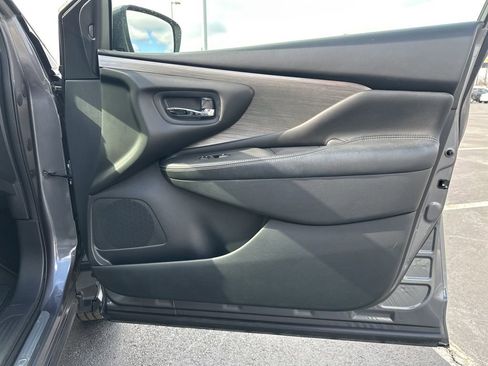 Used 2018 Nissan Murano SV image 10