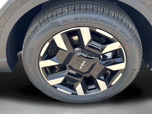 New 2027 Kia Telluride S w/ Towing Package FWD image 32