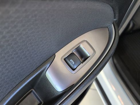 Used 2018 Chevrolet Malibu LT w/ LPO, Convenience Package 2 FWD image 25