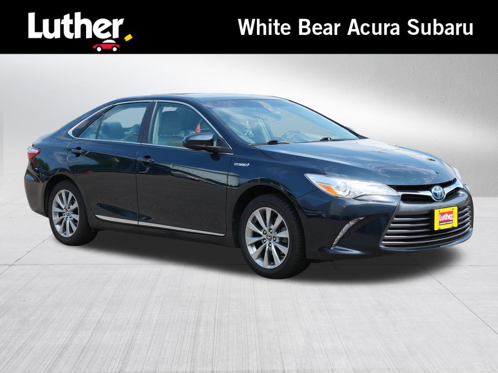 Used 2016 Toyota Camry XLE w/ Moonroof Package FWD image 1