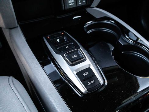 Used 2017 Honda Pilot Touring image 29