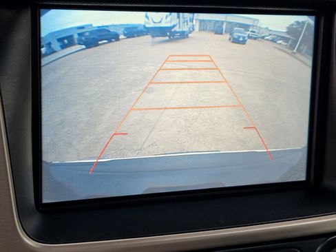 Used 2016 GMC Yukon Denali w/ Open Road Package image 18