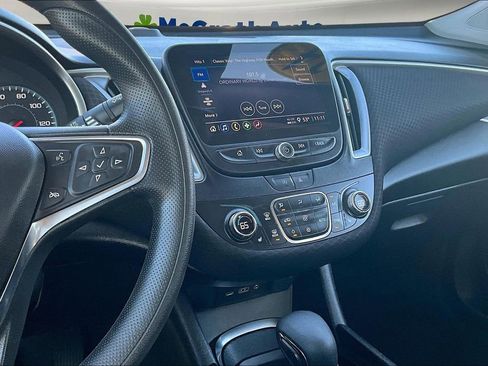 Used 2024 Chevrolet Malibu LT image 9