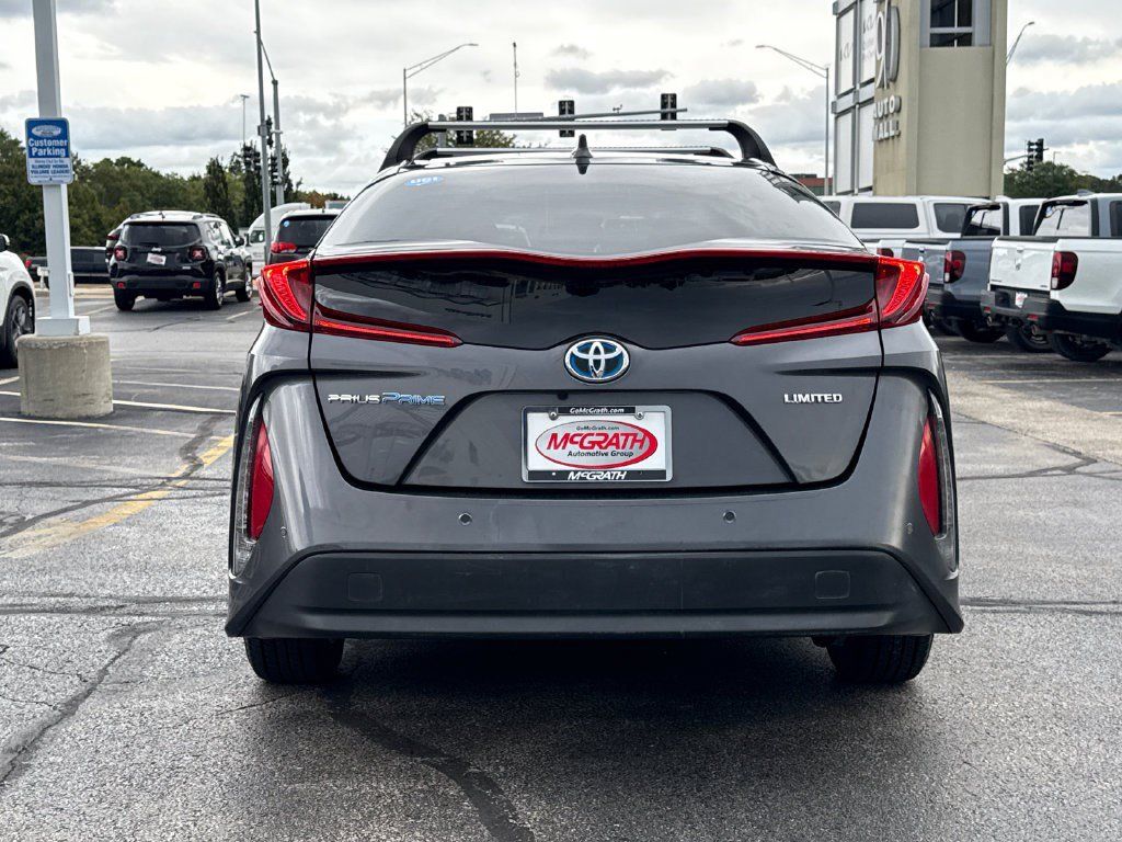 Used 2020 Toyota Prius Prime Limited FWD image 10