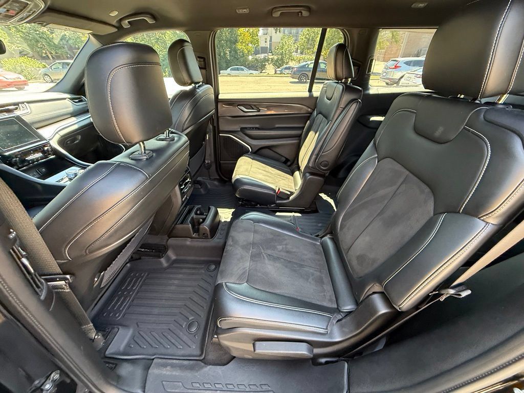 Used 2021 Jeep Grand Cherokee L Laredo AWD/4WD image 27