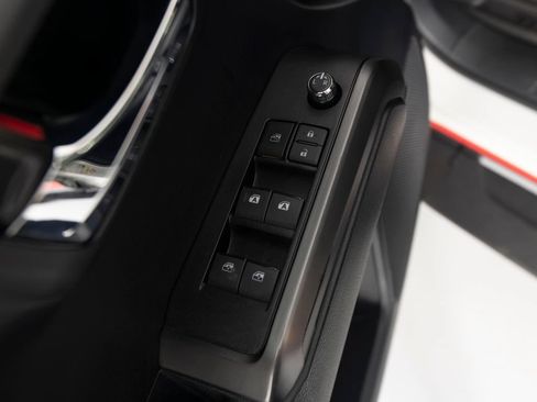 Used 2018 Toyota Tacoma TRD Pro AWD/4WD image 13