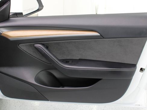 Used 2023 Tesla Model 3 Standard Range RWD image 48