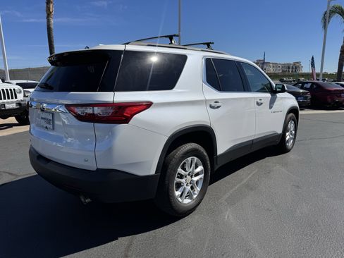 Used 2020 Chevrolet Traverse LT image 10