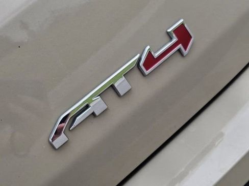 Used 2023 GMC Terrain AT4 AWD/4WD image 12