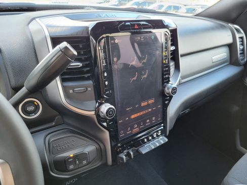 Used 2025 RAM 2500 Big Horn image 16