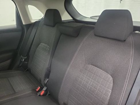 Used 2024 Honda HR-V LX image 11