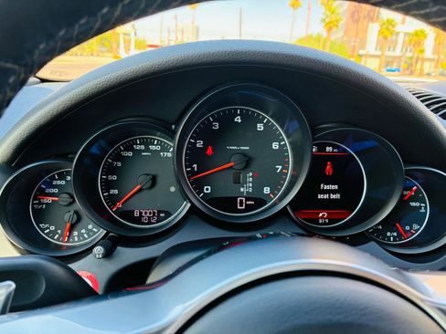 Used 2016 Porsche Cayenne AWD/4WD image 13