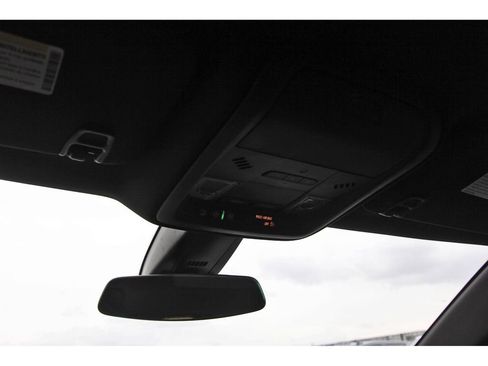 Used 2022 Cadillac XT5 Luxury image 11