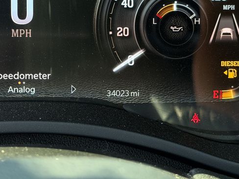 Used 2025 RAM 3500 Limited AWD/4WD image 14