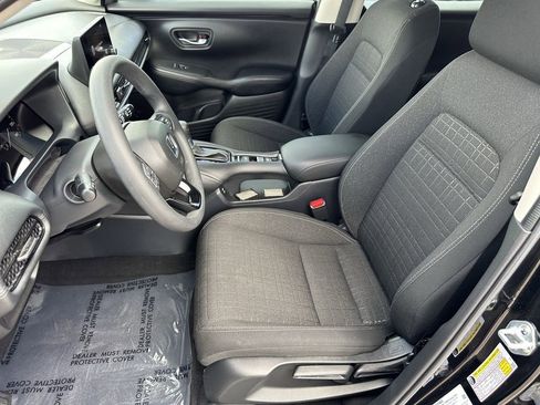 Used 2025 Honda HR-V LX image 19