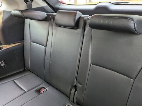 Used 2024 Toyota Highlander Limited AWD/4WD image 16