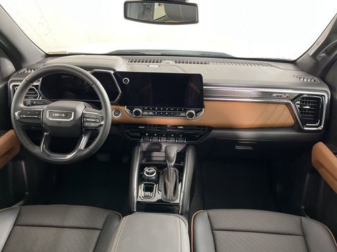 Certified 2026 GMC Canyon AT4 w/ Technology Plus Package AWD/4WD image 16