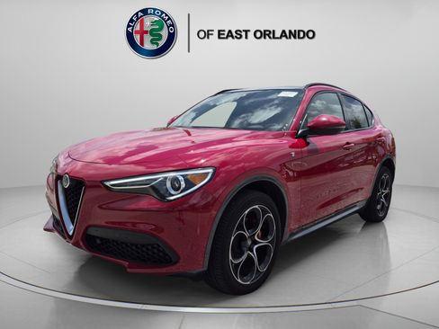 Used 2023 Alfa Romeo Stelvio Ti w/ Active Assist Plus Package AWD/4WD image 3