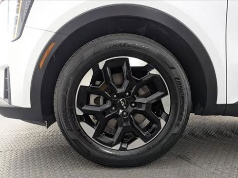 Used 2024 Kia Sorento S FWD image 29