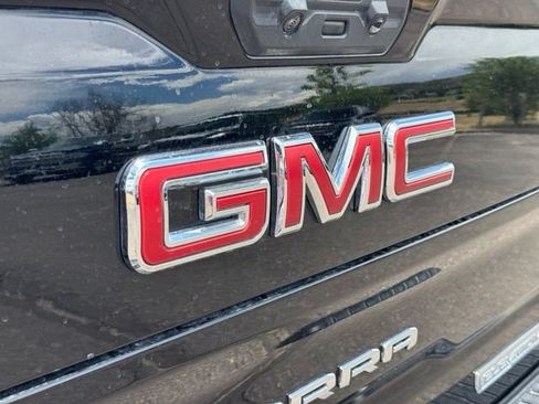 Certified 2025 GMC Sierra 1500 Elevation w/ Elevation Premium Package AWD/4WD image 17