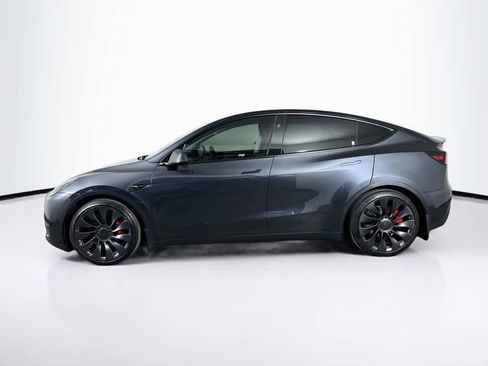 Used 2025 Tesla Model Y Performance AWD/4WD image 3