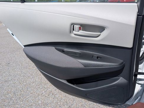 New 2026 Toyota Corolla LE FWD image 28