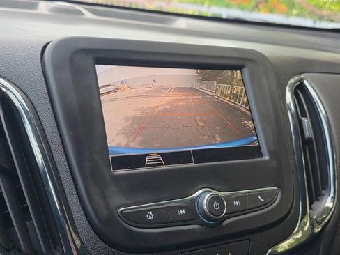 Certified 2024 Chevrolet Equinox RS FWD image 25