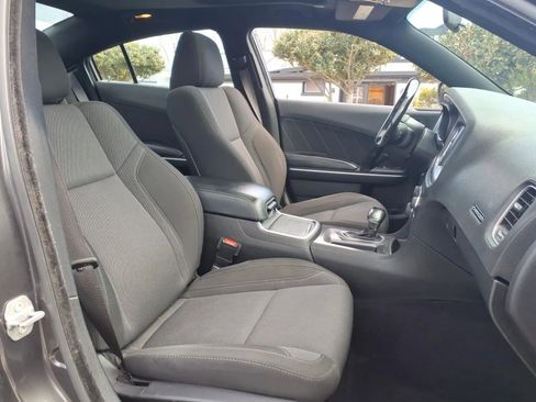 Used 2019 Dodge Charger SXT image 13