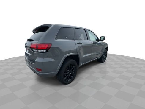 Used 2022 Jeep Grand Cherokee Laredo X image 7