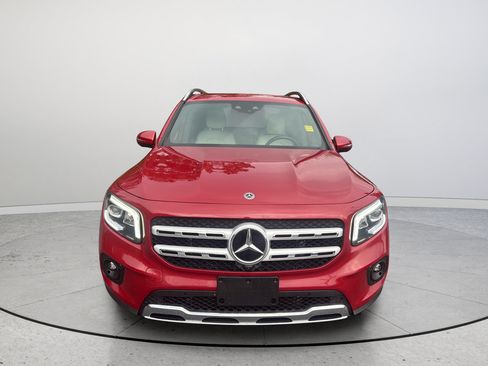 Used 2021 Mercedes-Benz GLB 250 w/ Premium Package image 3